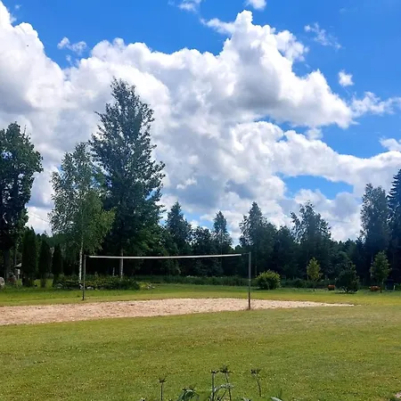 Viesu Maja Bezdeligas