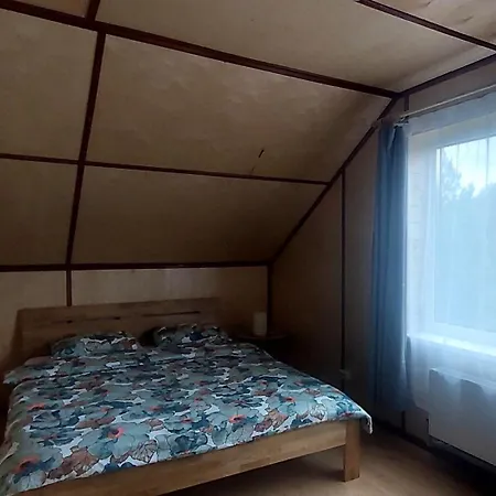 Viesu Maja Bezdeligas Appartement